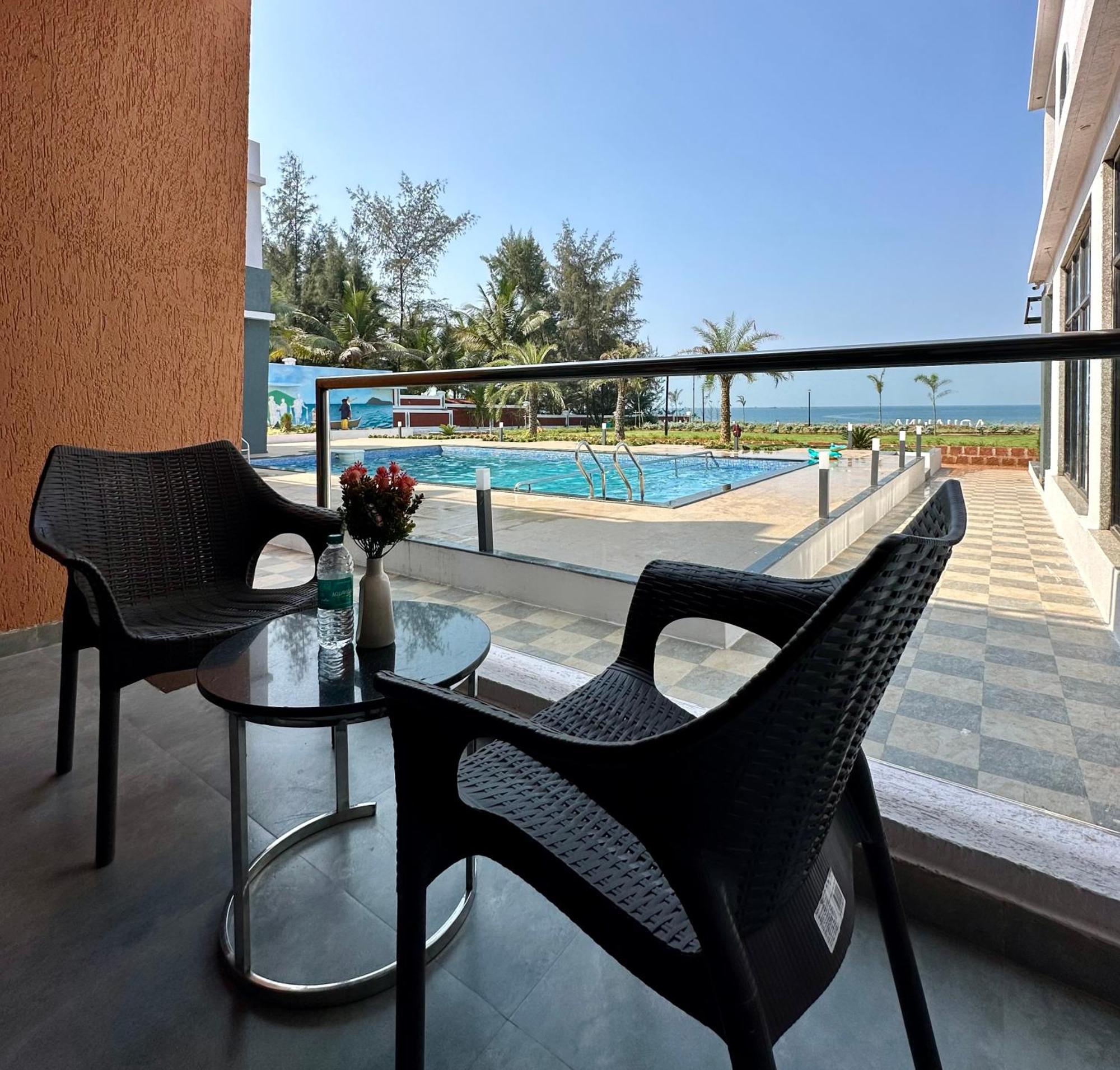 Hotel Aqualina Bhogwe Exteriér fotografie