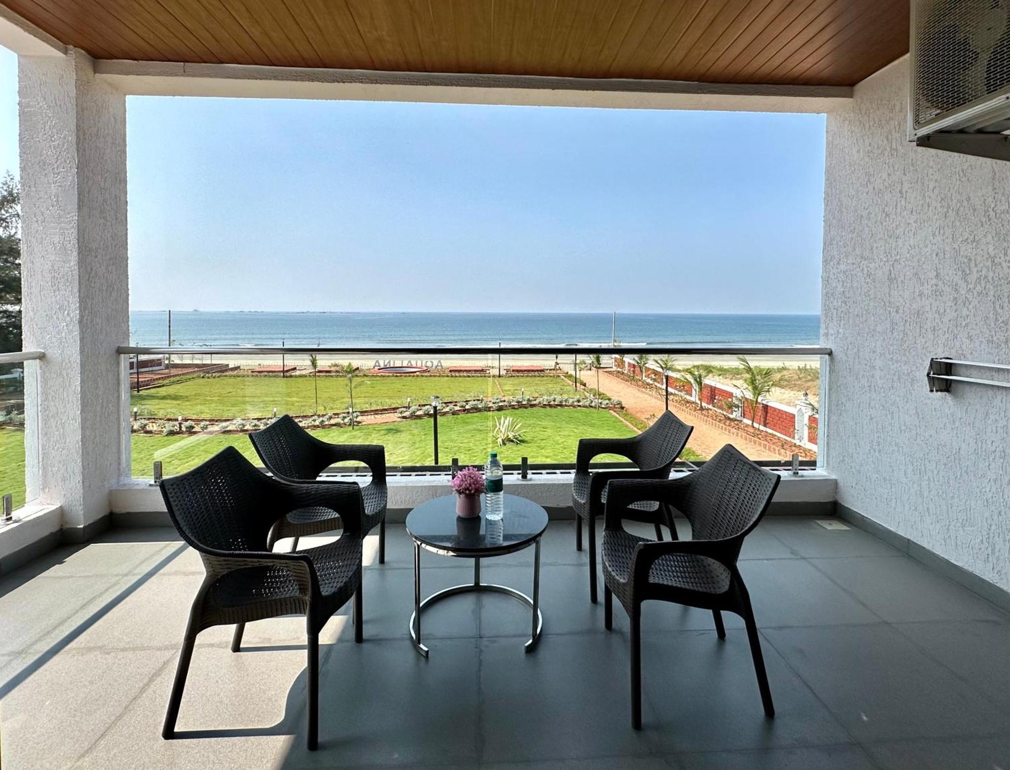 Hotel Aqualina Bhogwe Exteriér fotografie