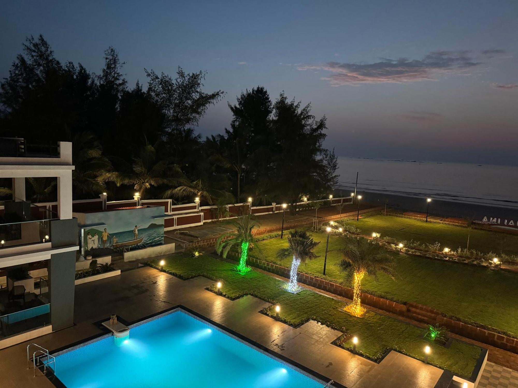 Hotel Aqualina Bhogwe Exteriér fotografie