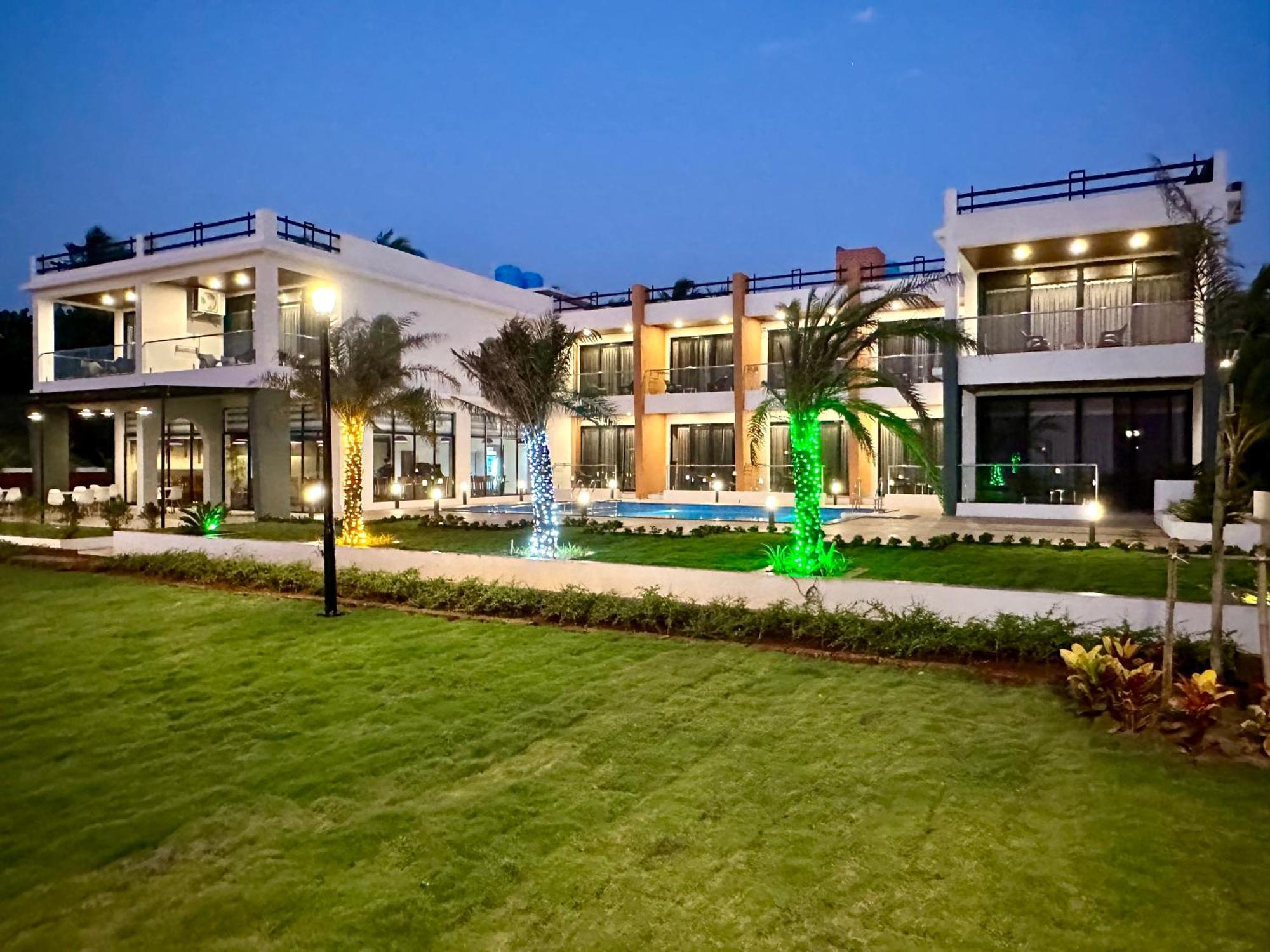 Hotel Aqualina Bhogwe Exteriér fotografie