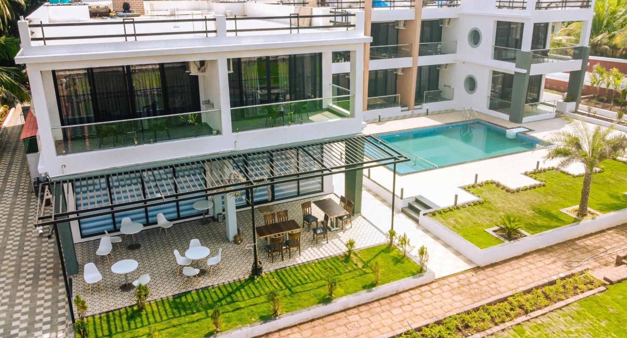 Hotel Aqualina Bhogwe Exteriér fotografie